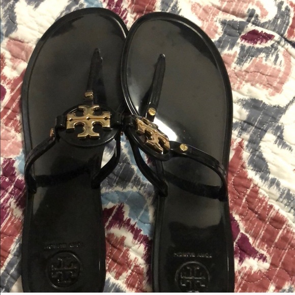 Tory Burch Shoes - Tory Burch slippers w/gold